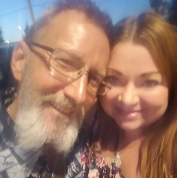 New or gently loved clothing and accessories - Picture 2 of 3